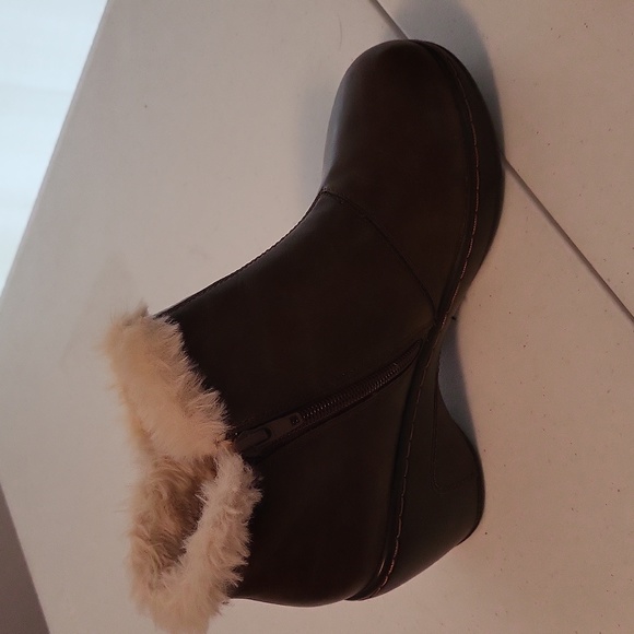 JBU by Jambu Size 7.5 Mila Booties - Picture 3 of 6